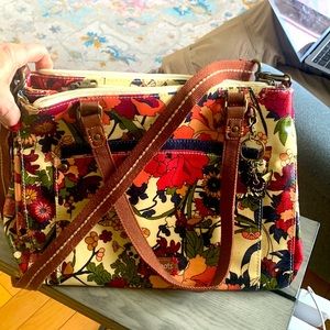 🚫MEEK🚫MILD Sakroots Peace ✌🏼 Vegan Flowered Bag